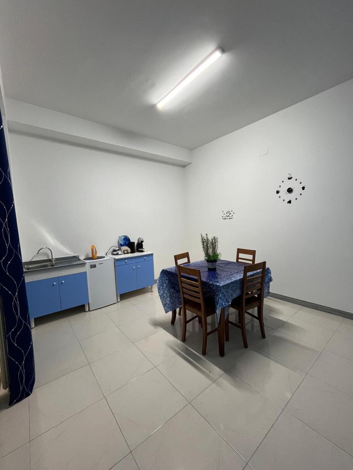 B&B Andromeda ปาลมี ภายนอก รูปภาพ