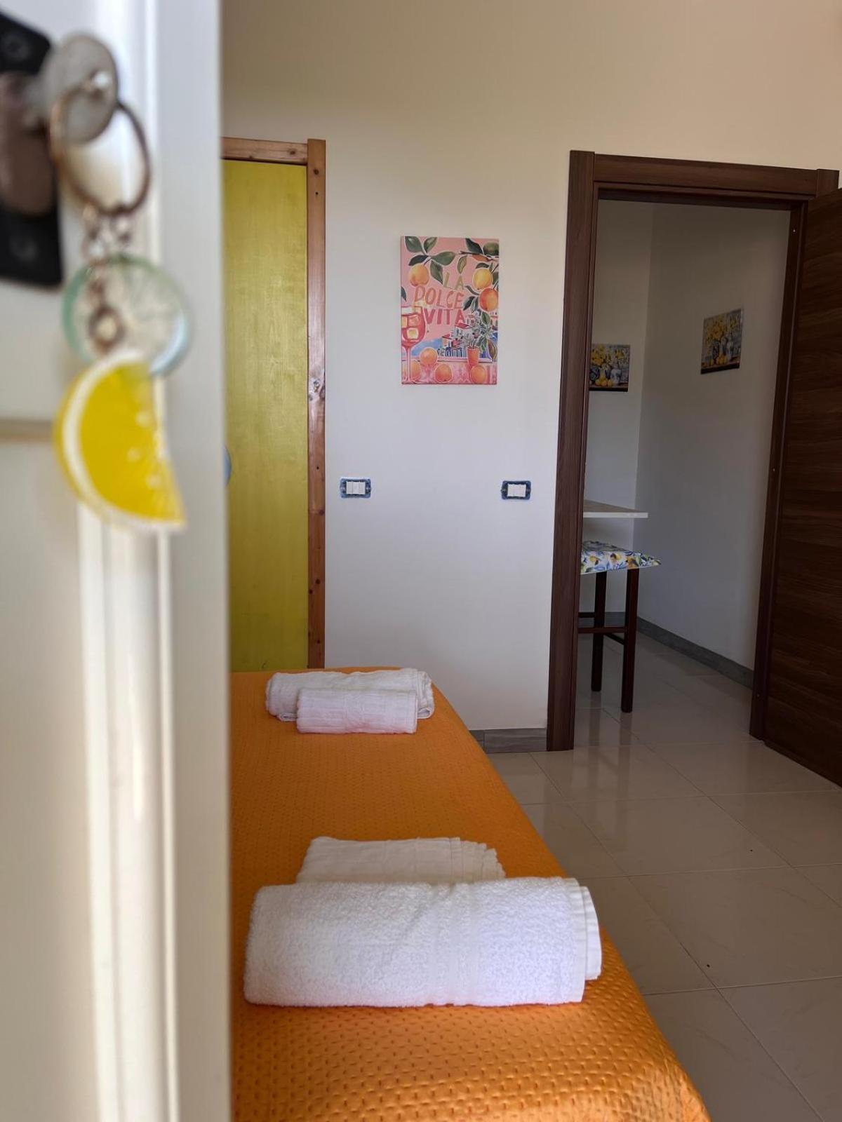 B&B Andromeda ปาลมี ภายนอก รูปภาพ